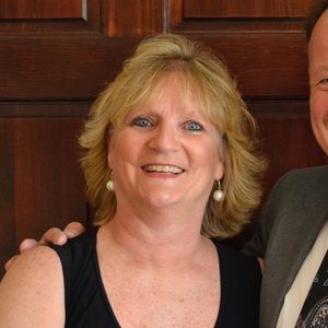 Meet your Posher, Debbie